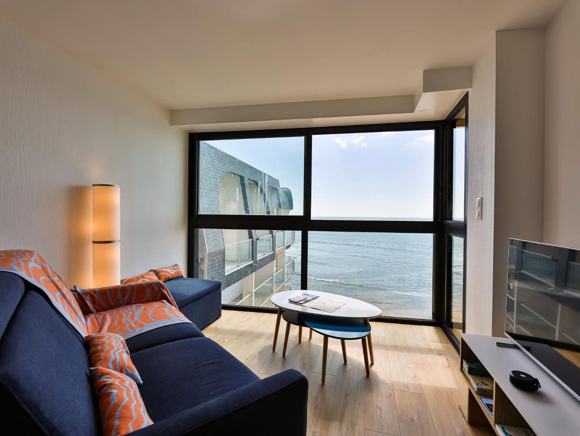 Appartement Au Pied De La Plage, Vue Imprenable Sur La Mer レ・サ​​ーブル・ドロンヌ エクステリア 写真