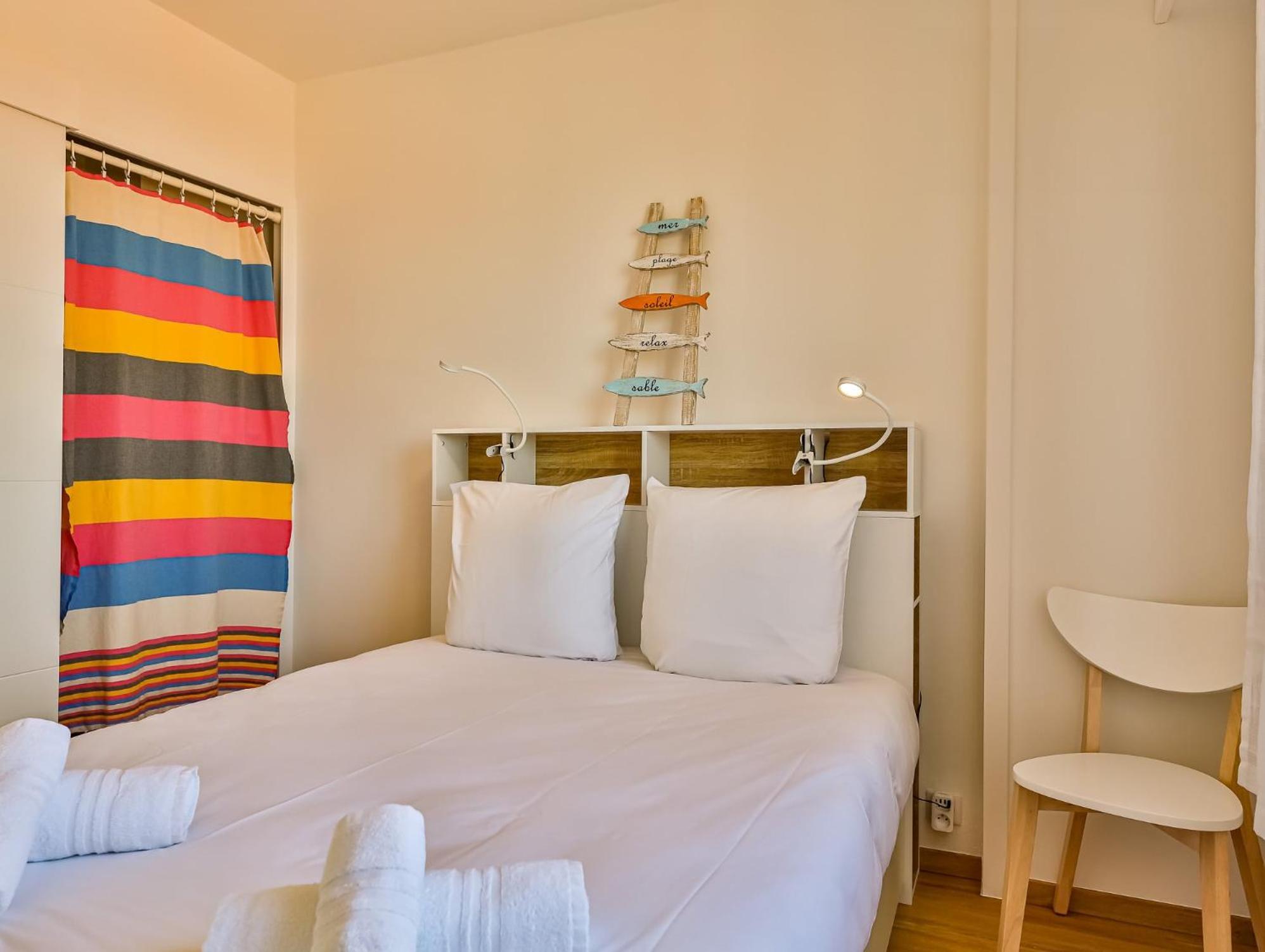 Appartement Au Pied De La Plage, Vue Imprenable Sur La Mer レ・サ​​ーブル・ドロンヌ エクステリア 写真